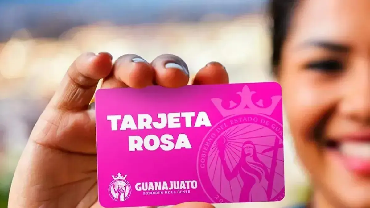 Pero adicional a la Tarjeta Rosa hay una serie de programas sociales específicamente para las mujeres.