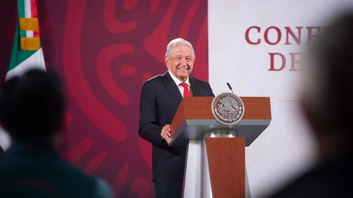 Violencia en estadio de Querétaro son resabios de los gobiernos neoliberales: AMLO