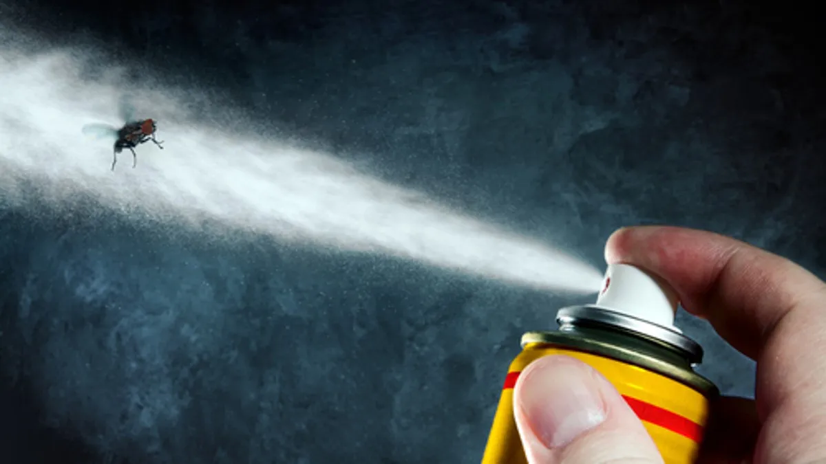 La Cofece investiga posibles prácticas monopólicas en mercado de insecticidas domésticos