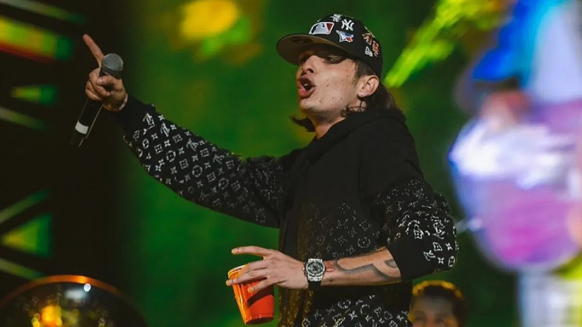 Acusan a Peso Pluma de hacer apología del delito festejo por aniversario de Culiacán