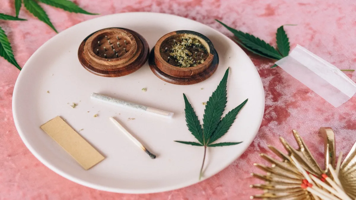 Mexicalenses cruzan a Calexico (California) para fumar o degustar el cannabis