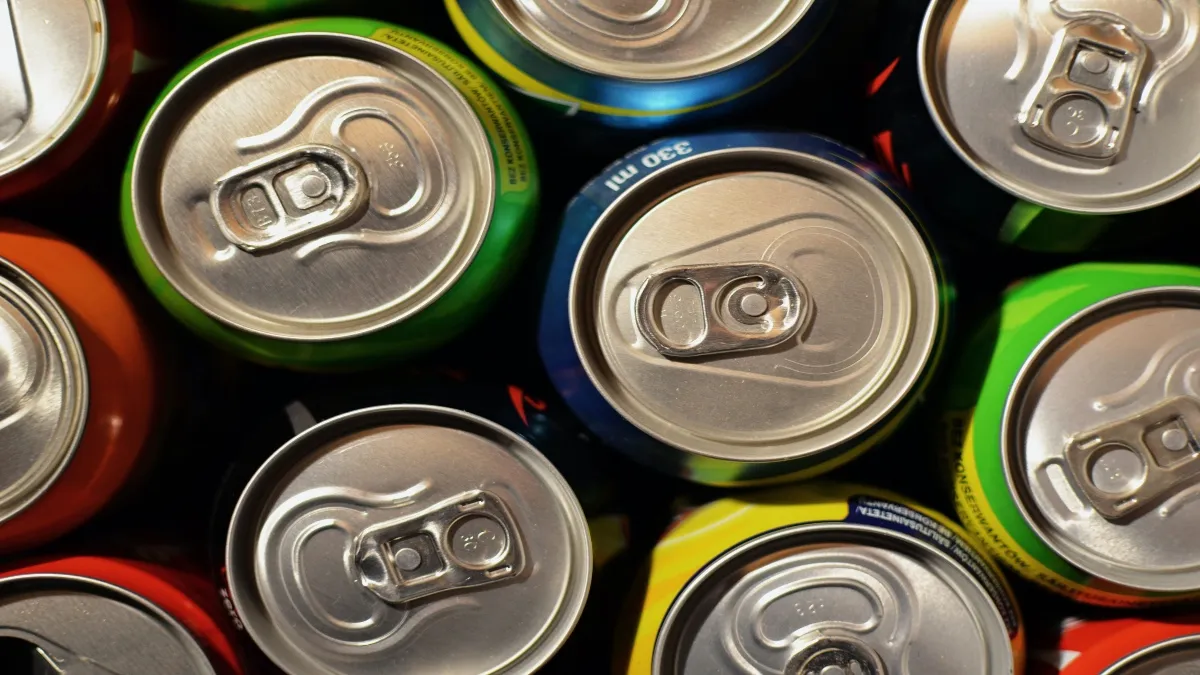 Que no te engañen: Estos refrescos contienen exceso de calorías y azúcares, según la Profeco