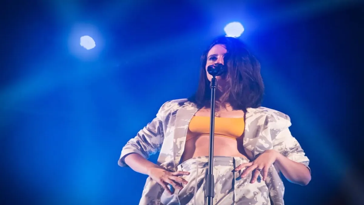 Javiera Mena: Es necesario aprender para seguir evolucionando