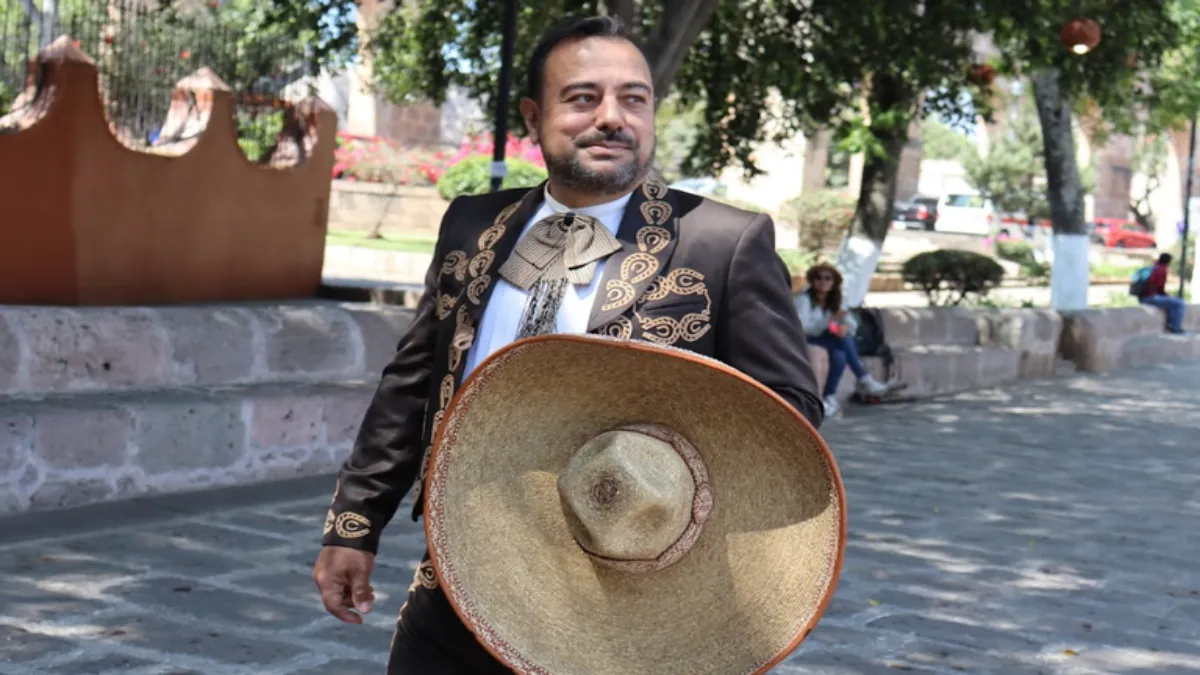México a mi manera: El tenor español Salvador Baladez celebra las fiestas patrias con recital