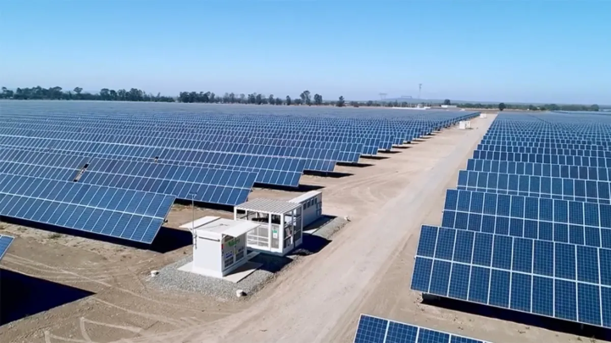 La planta solar será un ejemplo tangible del compromiso del municipio con la sustentabilidad.