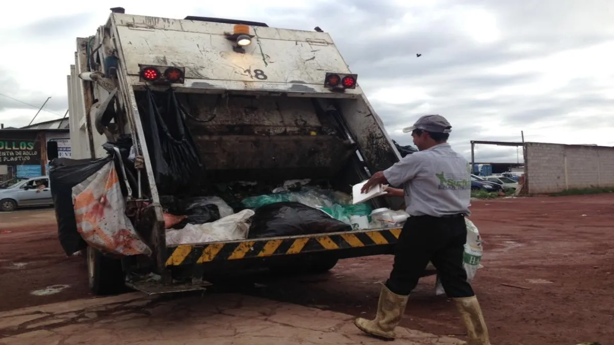 La Sedema registró dos mil 724 camiones recolectores, siete menos que un año previo y el inventario de 2023.