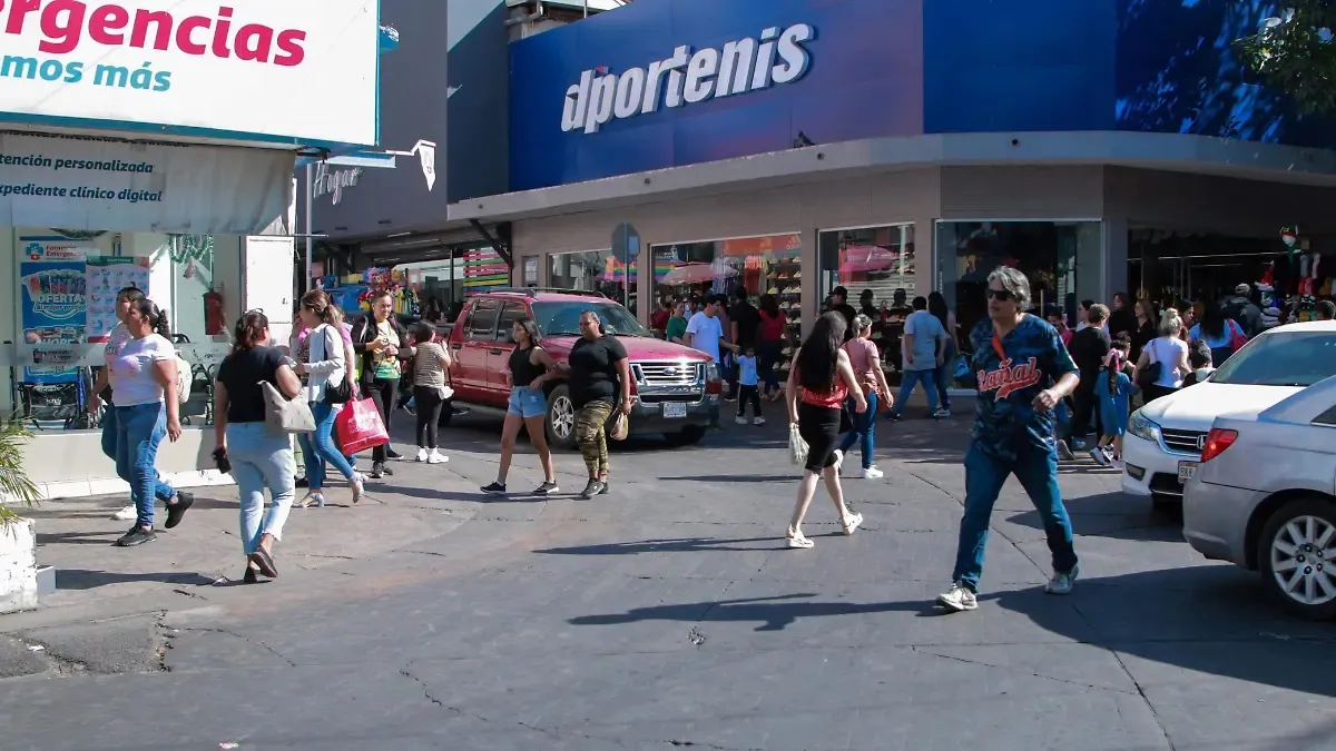 Esta migración al ambulantaje, no solo afecta a los comerciantes formales.