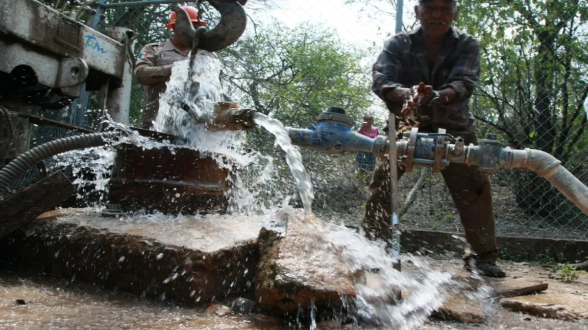 Recalcó que no hay riesgos para la población con el consumo del agua.