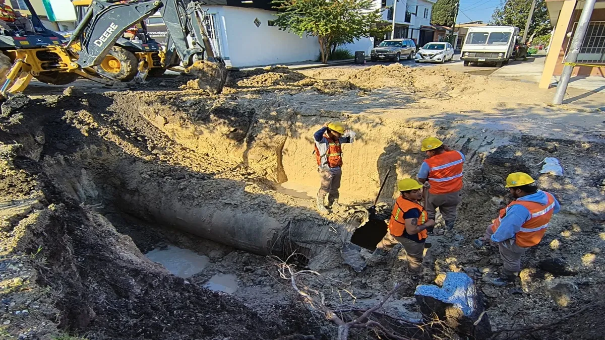 Lo que está ocurriendo en estos momentos en algunos tramos de las losas de los canales o paredes