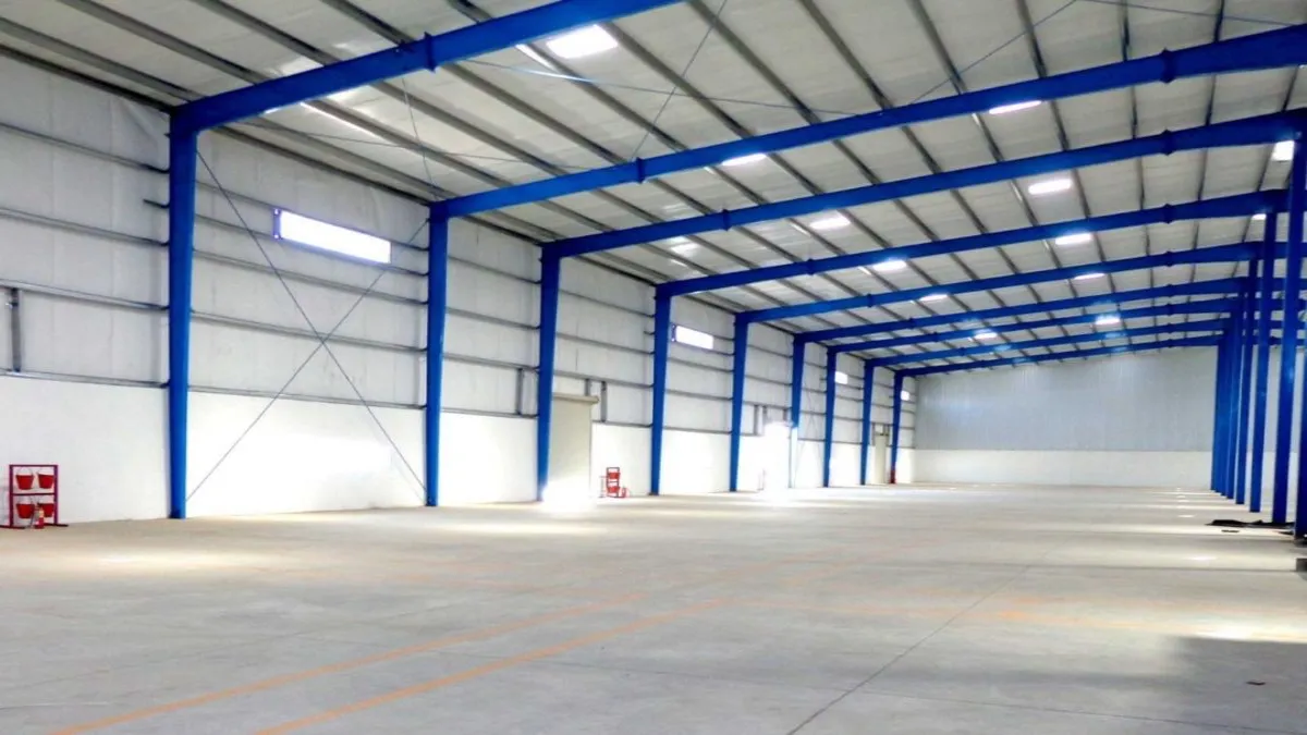 En cuanto al interés de la compra de tierra para el desarrollo de naves industriales en la ciudad de Tijuana.