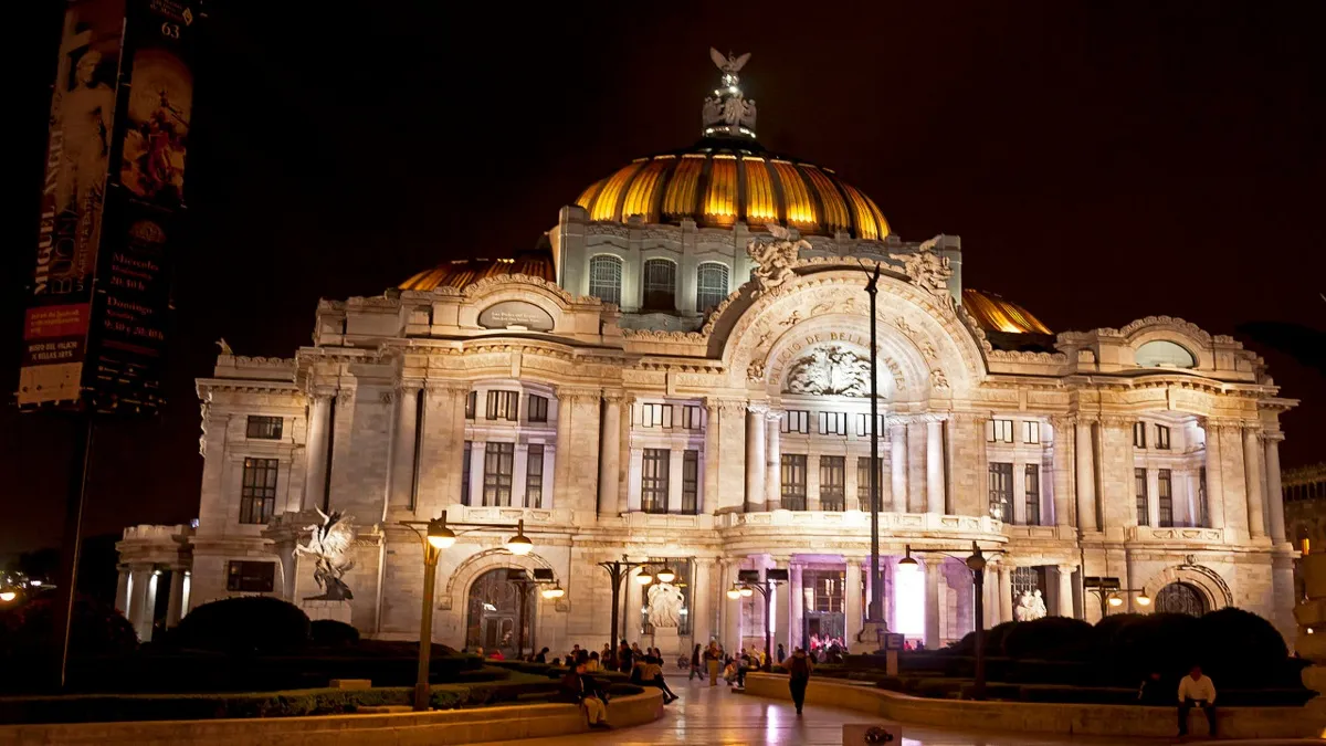 Estoy muy emocionada de estar en Bellas Artes, yo estuve en el Rigoletto que se hizo en 2014.