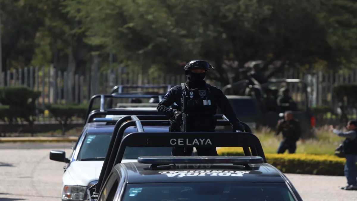 En el sentido de las bases de la Guardia Nacional, faltan pequeños detalles, sobre todo por fuera.