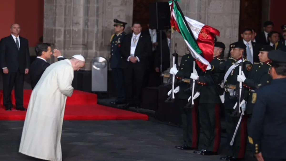 Yo diría que va a ser recordado como el Papa que buscó el diálogo con todos.
