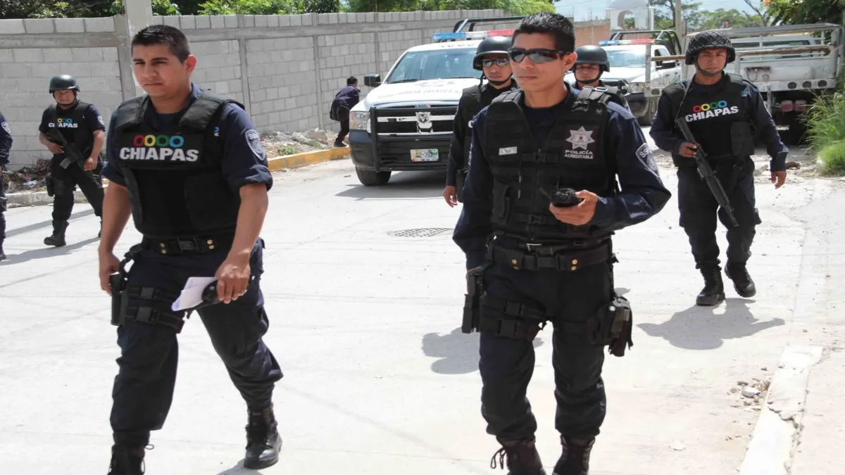 Tenemos más de 100 policías que están vinculados a proceso.
