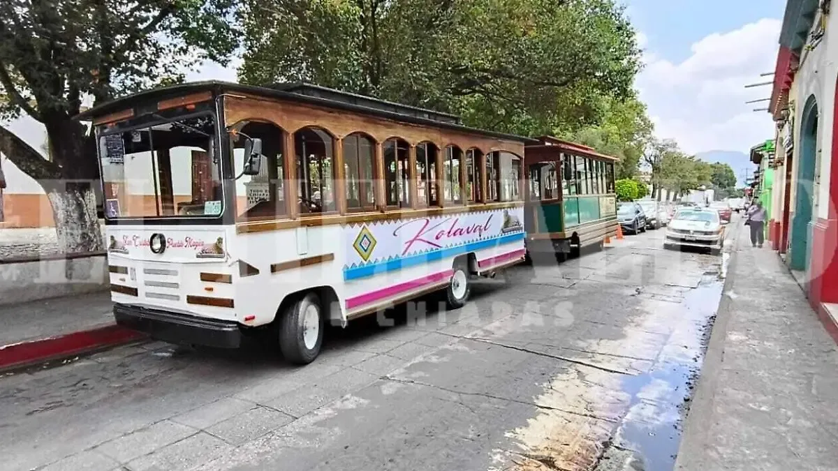 Los tranvías o “trenecitos” esperan recibir a miles de turistas internacionales, nacionales y regionales.