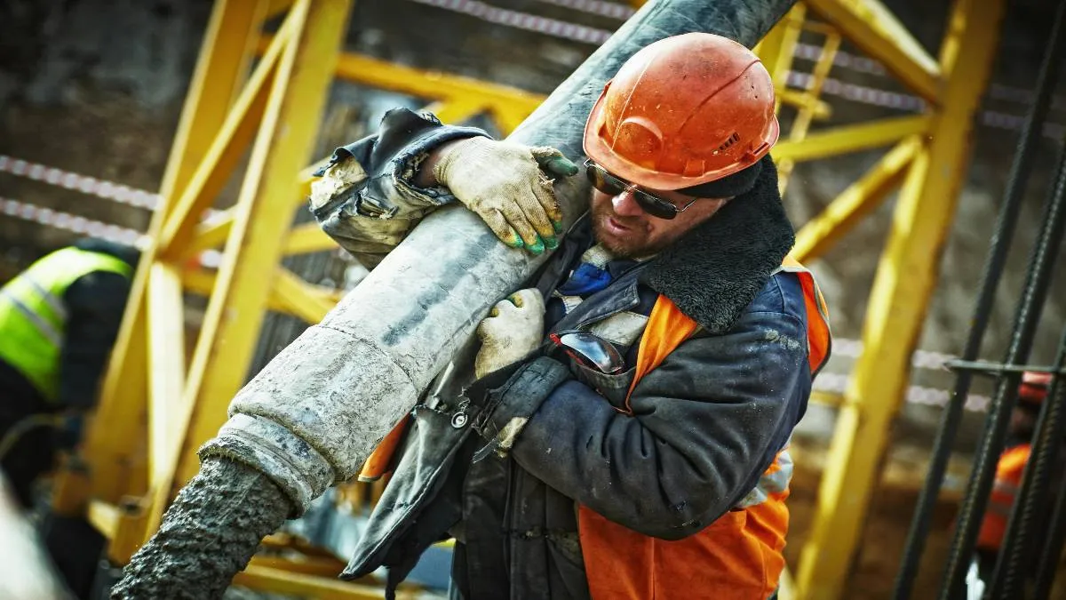Los constructores enfrentan una serie de retos que incluyen tasas hipotecarias obstinadamente altas.