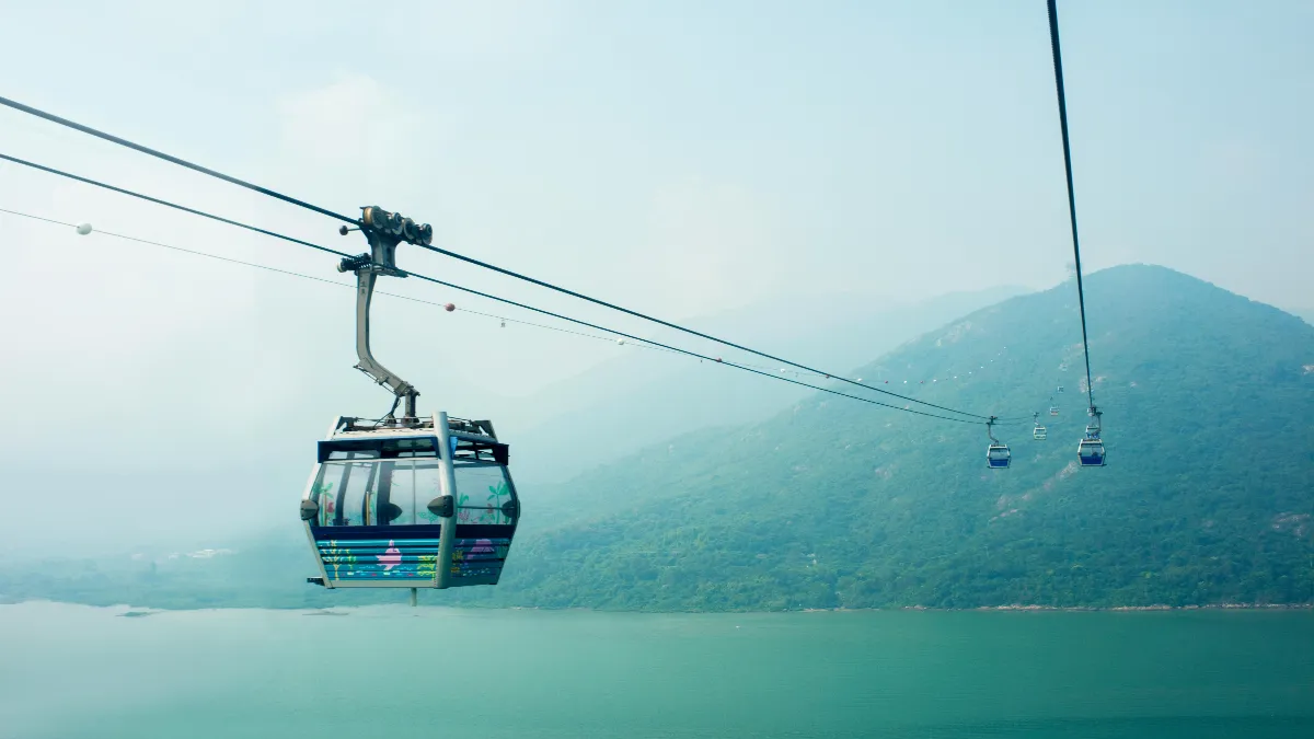 El teleférico se proyecta como un ícono arquitectónico de la región.