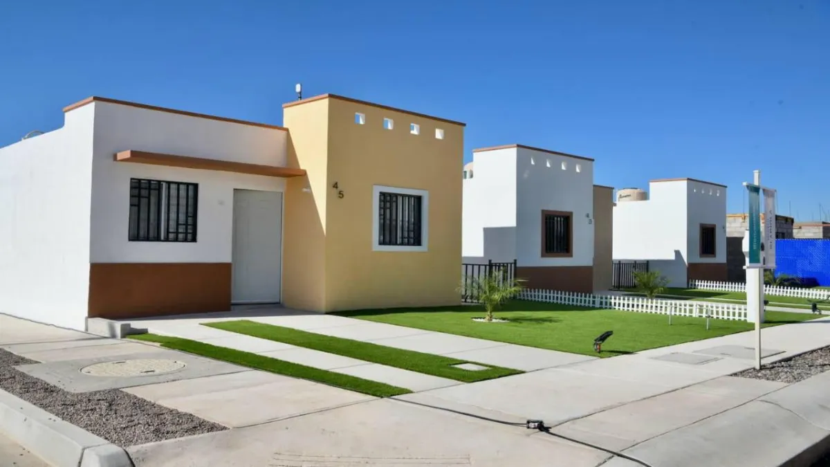 La administración pasada solamente se habían registrado cerca de mil 500 proyectos de propuestas de viviendas.
