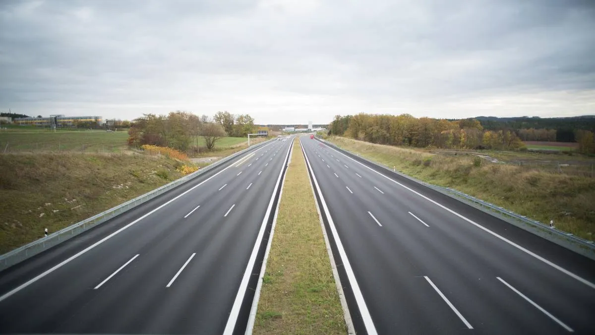 El proyecto contempla la construcción de 72 kilómetros de carretera para unir Topolobampo, en el municipio de Ahome.