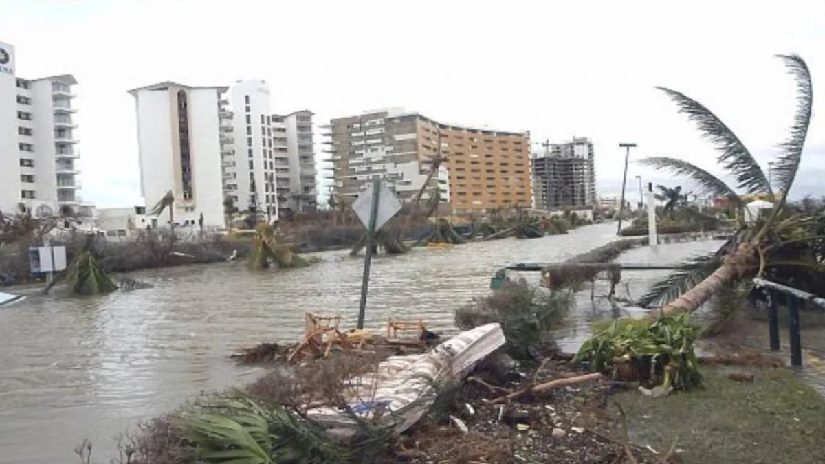 Agregó el secretario de Protección Civil que las viviendas tendrán un costo módico.