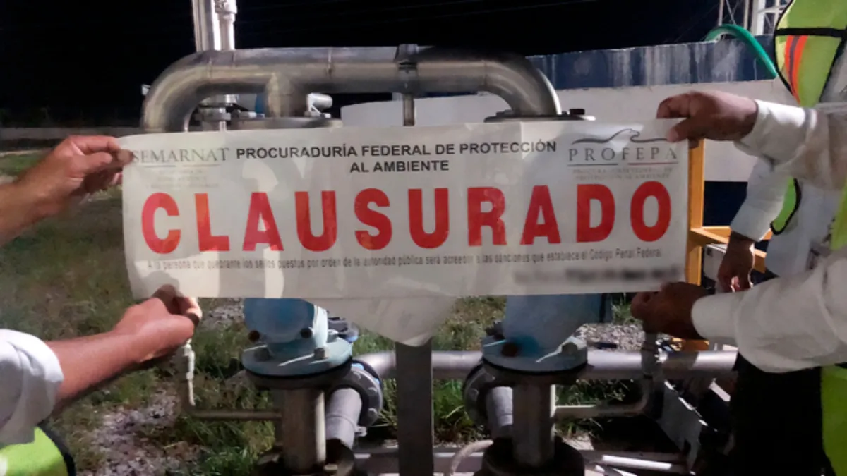 Fundada en 1952 la empresa enfrenta problemas con los vecinos que han llegado con el tiempo a vivir en colonias en los alrededores.