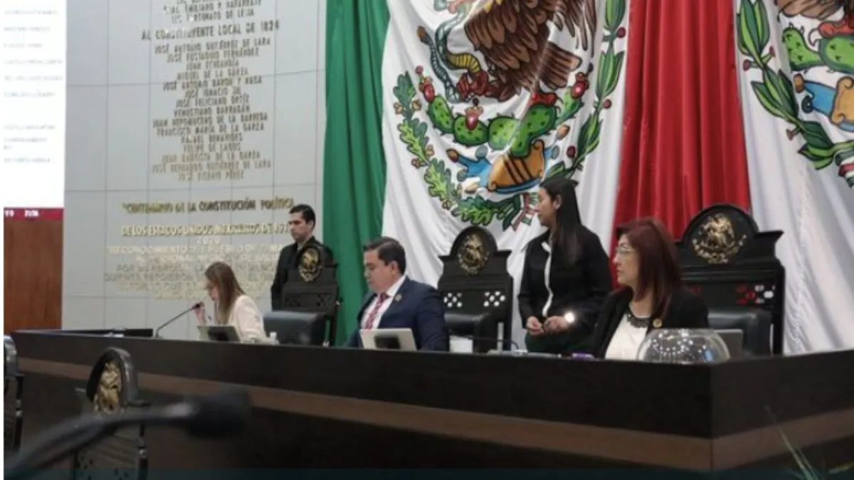 El financiamiento no se obtendrá mediante la banca comercial, sino a través de la colocación de certificados bursátiles.