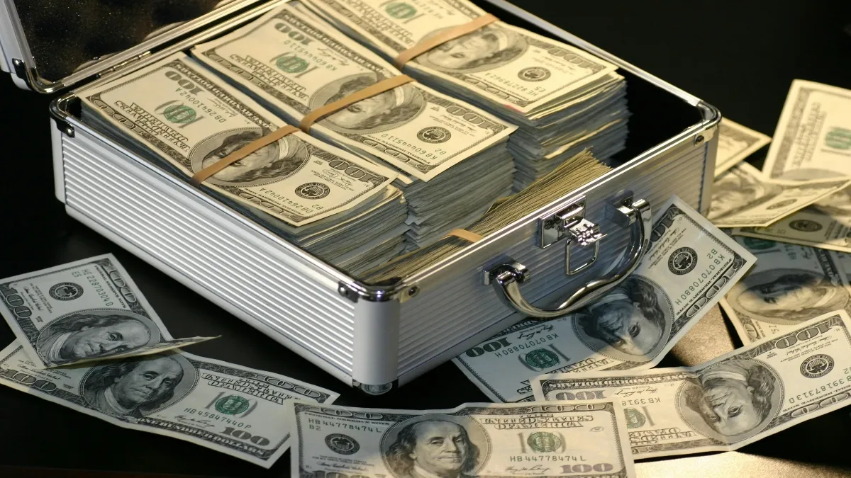 Las personas comunes, cuyas vidas se ven afectadas por las leyes de los paraísos fiscales.