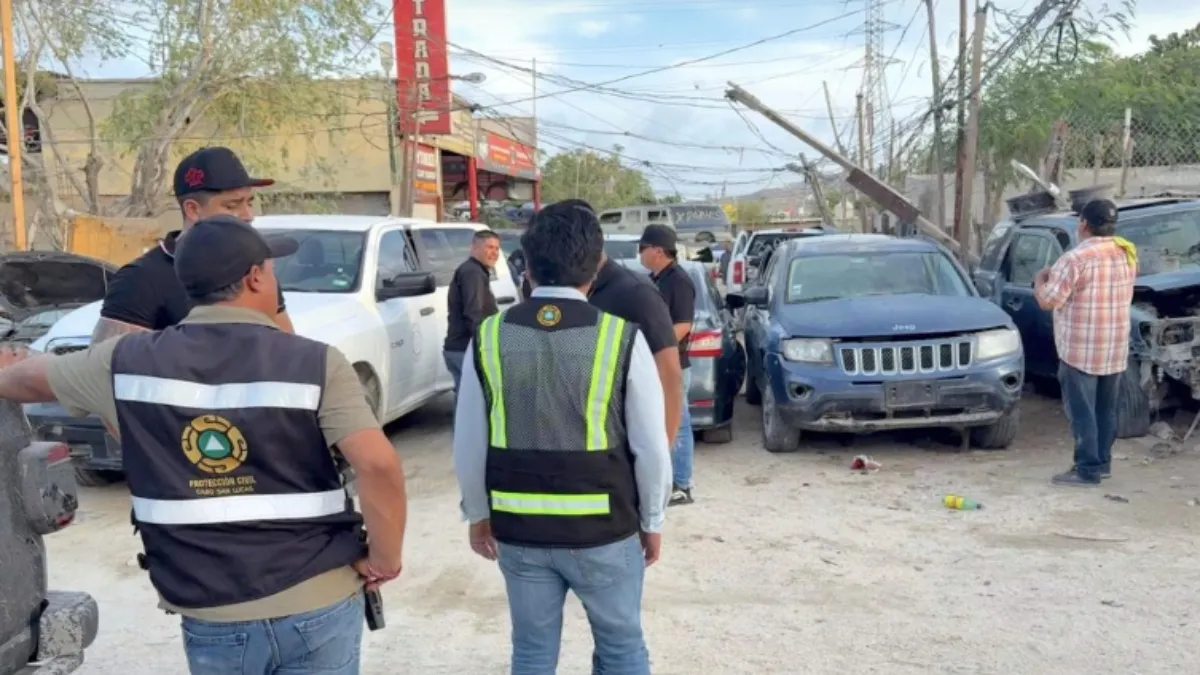 En la yarda de Lagunitas se hizo movimiento de vehículos por personal de seguridad.