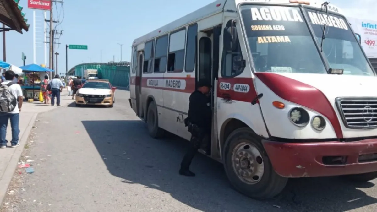 Al respecto el delegado de Transporte Público en la zona conurbada de Tampico explicó que anualmente se revisa tarjeta de circulación.