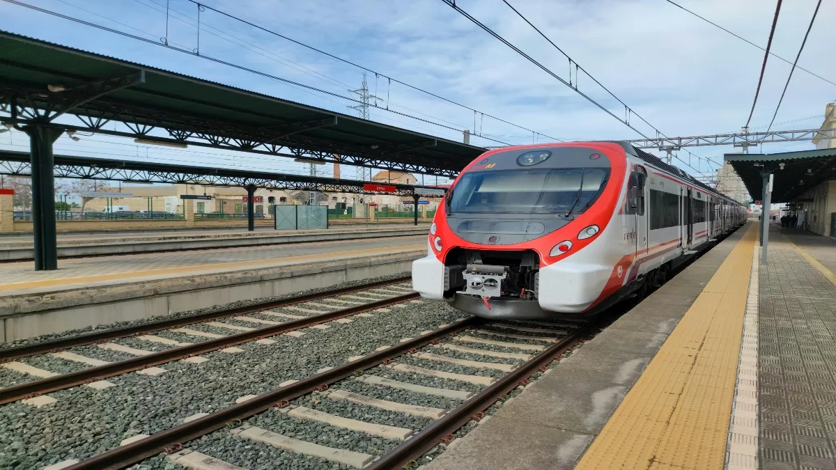Además, se informó que el tren forma parte de una red mayor que contempla la ruta Ciudad de México–Querétaro–Irapuato.