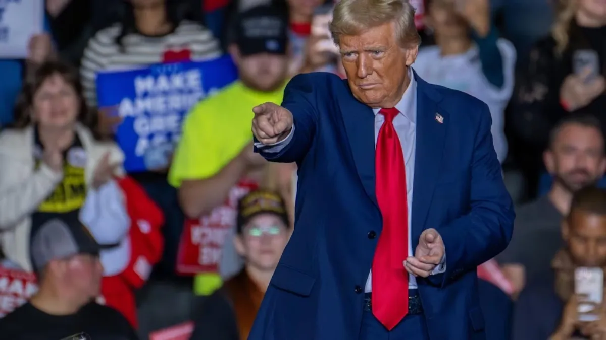 La misma que utilizaba la aeronave en que se movía hace un año el candidato Trump.