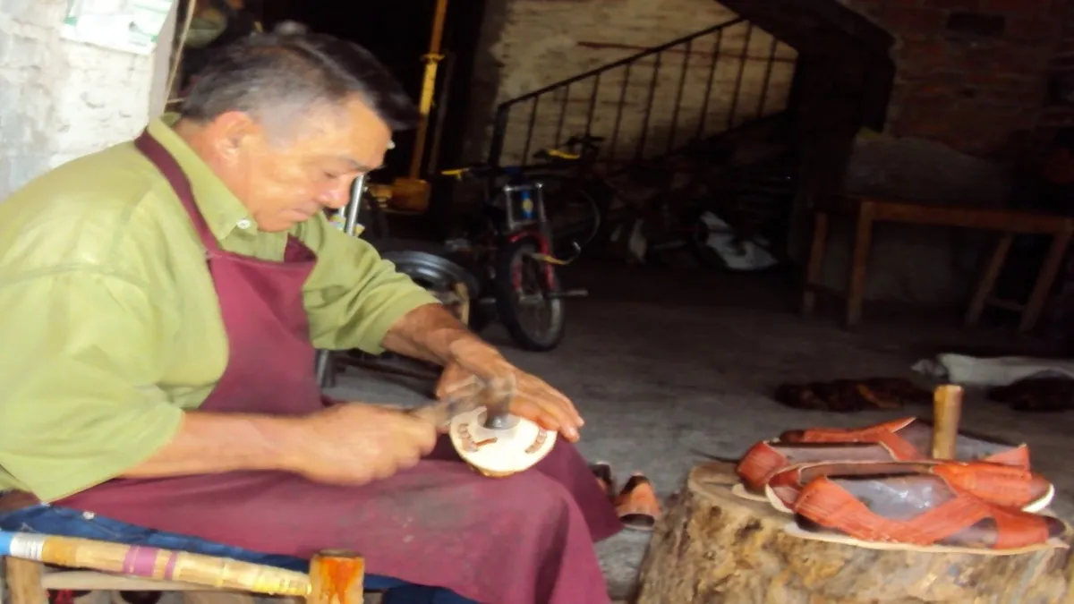 El huarache no es moda pasajera, es identidad, es historia y es resistencia cultural.
