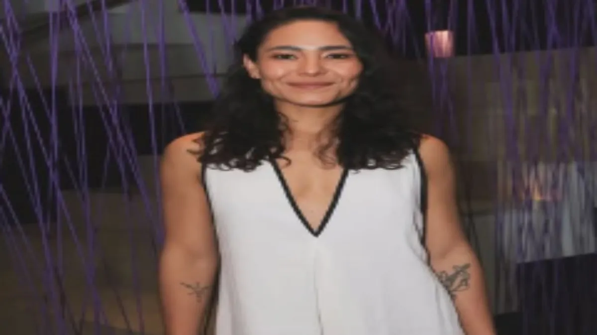 Mabel comenzará con la filmación de su primer thriller “La mujer que soñaba bajo el agua.