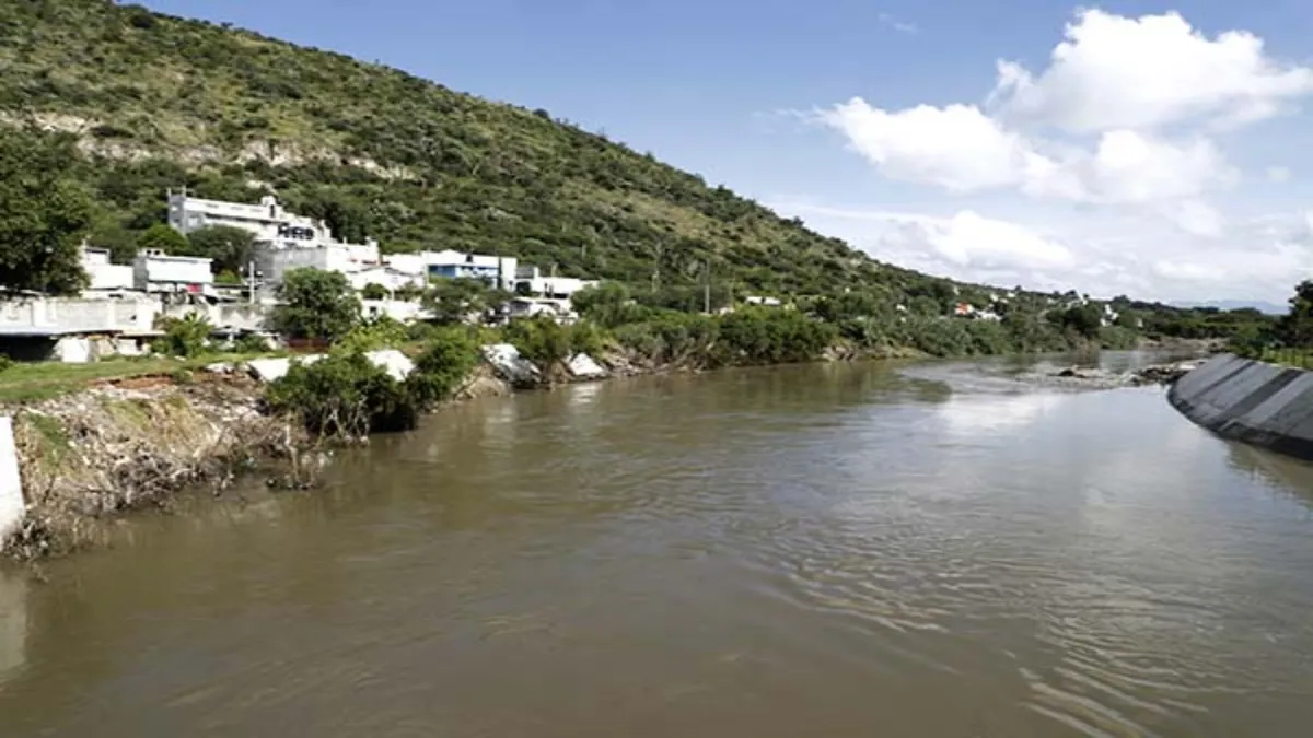 En las comunidades ribereñas de los cinco tramos del Río Tula que abarca la zona de Atotonilco.