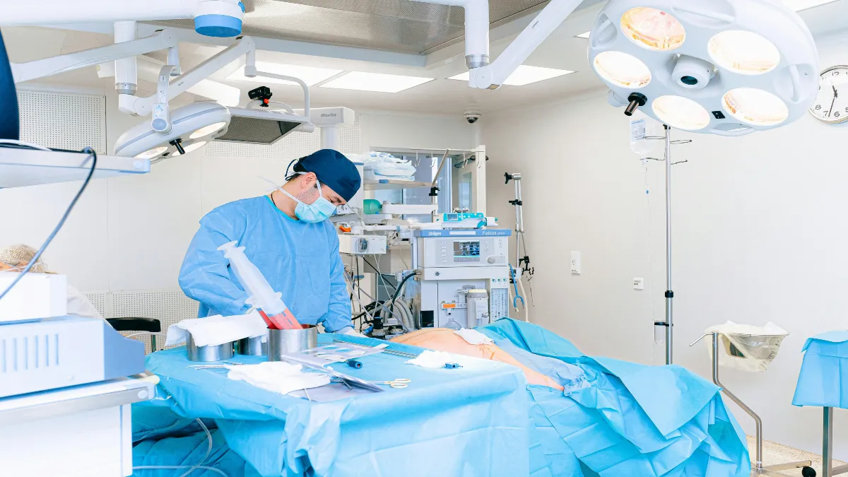 Y entre 2025 y principios de 2026 iniciáremos la construcción de 20 hospitales más.