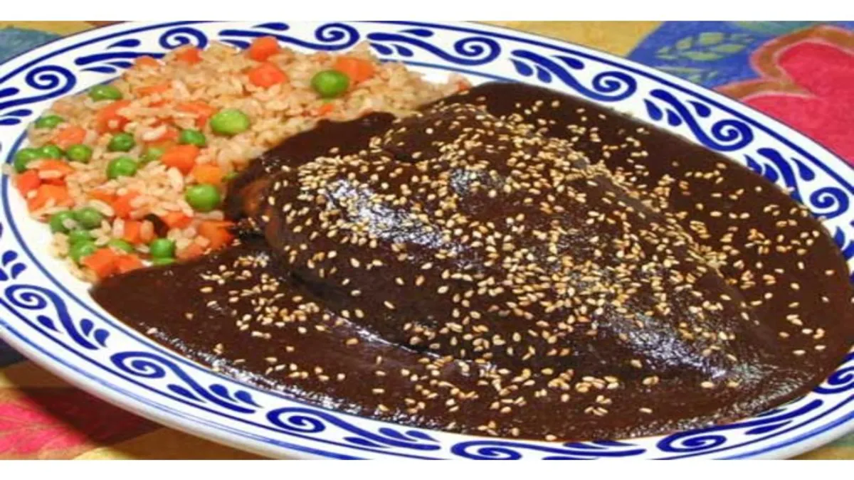 Más sugerencias para quitar las manchas del mole de la ropa.