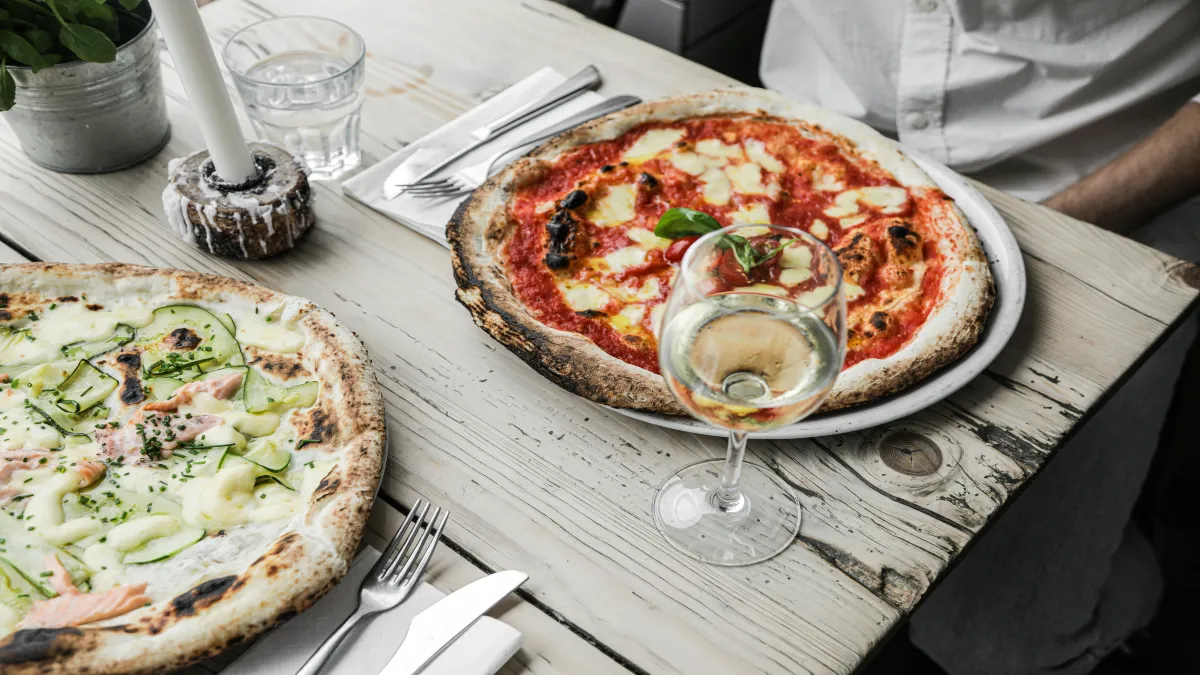 La Roof no es solo un lugar para comer pizza: es un espacio que fusiona culturas, ingredientes.
