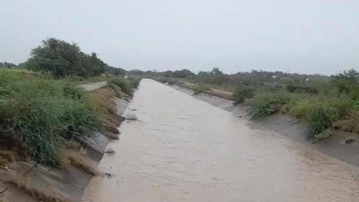 La propuesta incluye sanciones contra el mercado negro del agua.