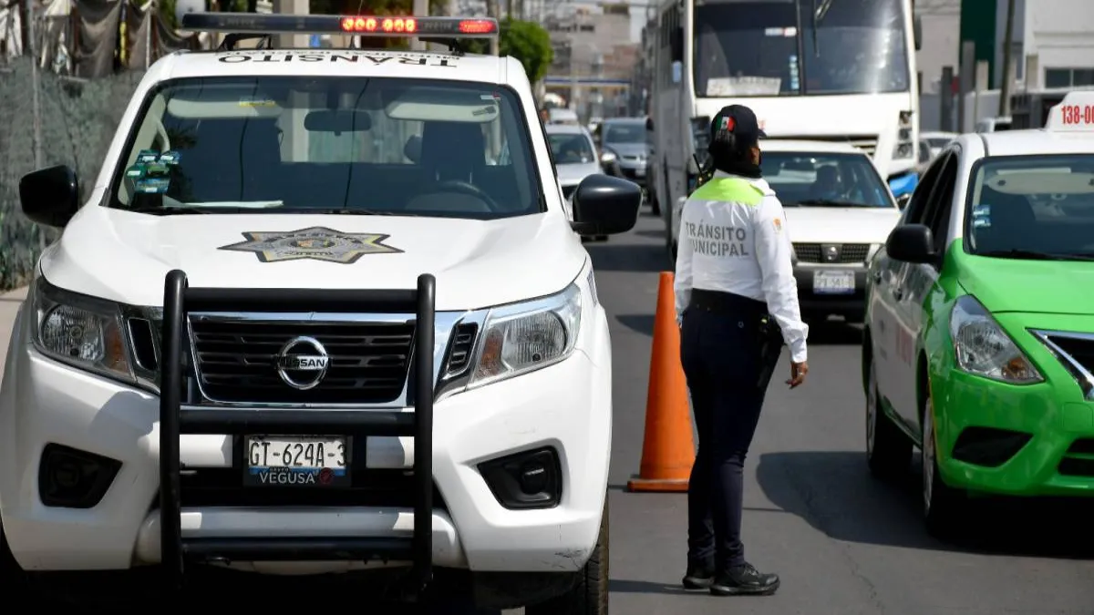 Informó que del total de los conductores infraccionados por faltas al Reglamento de Policía y Vialidad, el 78 por ciento son foráneos.