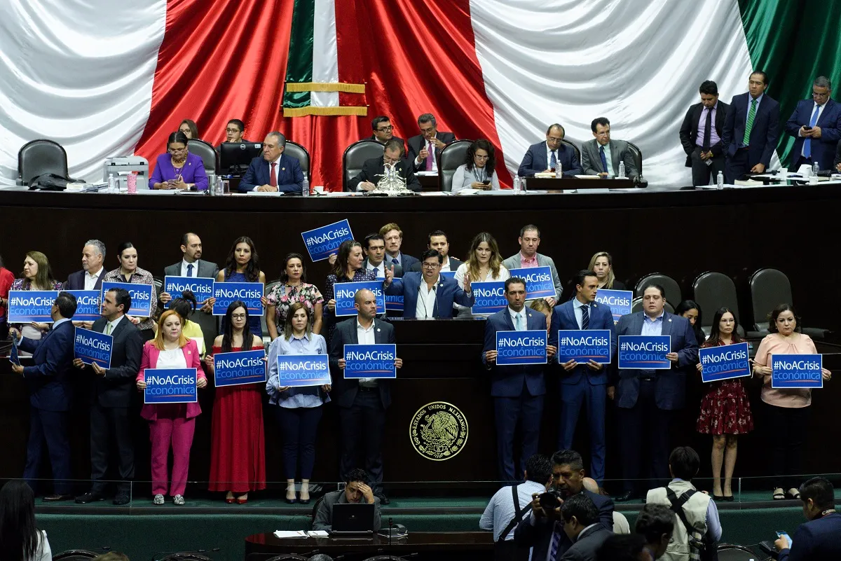 Panistas se manifiestan en contra de política económica. Cuartoscuro