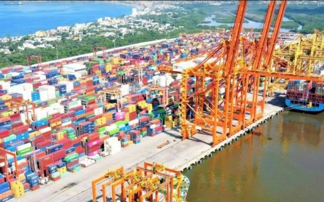 El puerto de Manzanillo es un pilar en el comercio exterior de México ...