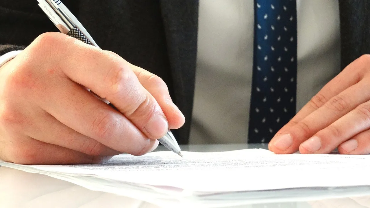 La UACH y el Instituto Municipal del Deporte firmaron convenios con Yox Holding