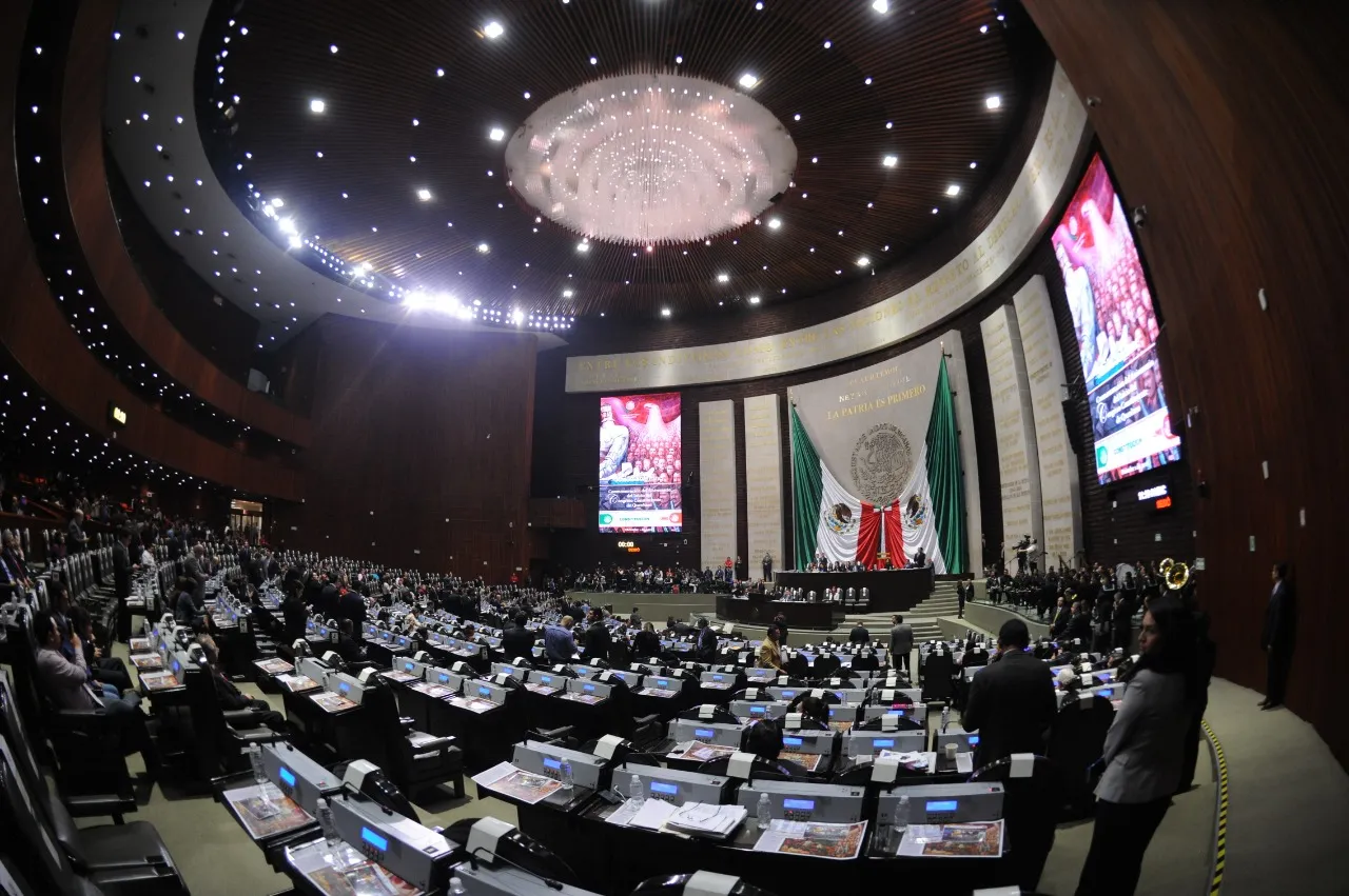 Al menos 35% de los diputados federales buscan reelegirse