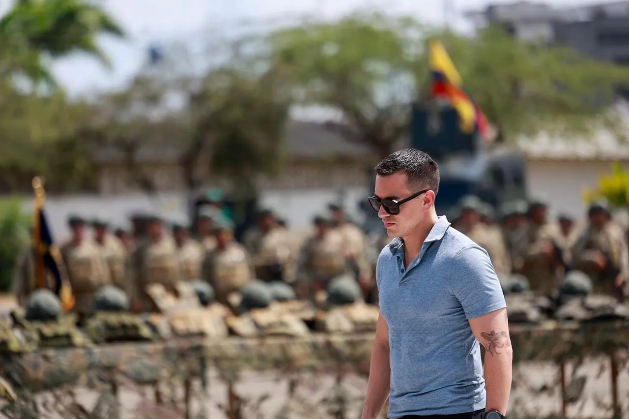 El mandatario apuntó que existen "grupos narcoterroristas" que llevan más de 10 años en Ecuador.