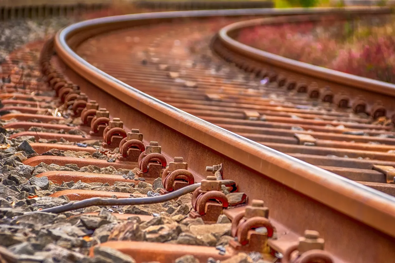 P ara combatir problemas de tránsito en BC buscarán exportar por la vía del tren