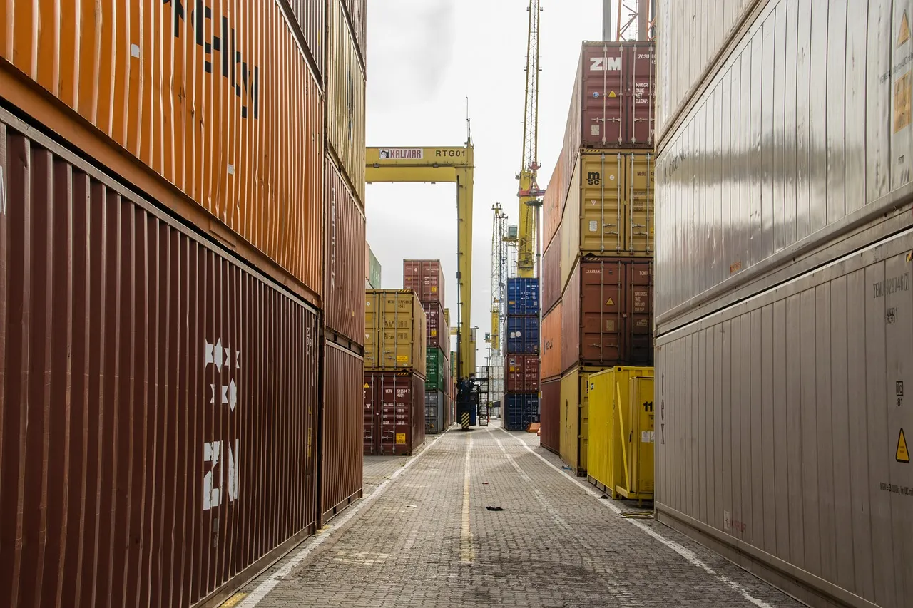 A pesar del remonte de las exportaciones regionales de bienes y servicios, el informe advirtió sobre el persistente reto de la diversificación y el conocimiento.