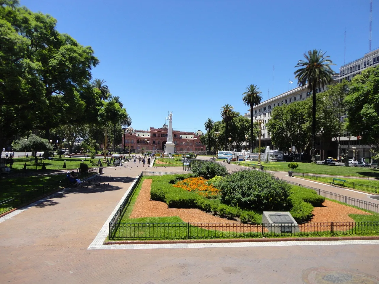 Las ventas de reservas se producen en medio de una subida del precio del dólar paralelo (blue) en Argentina.