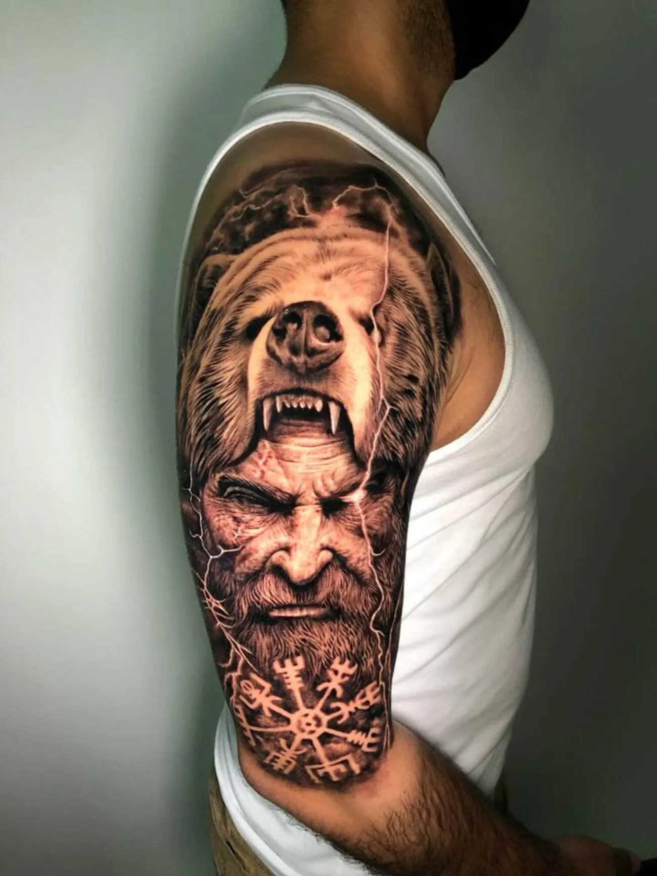 Axl Rojas tatuaje