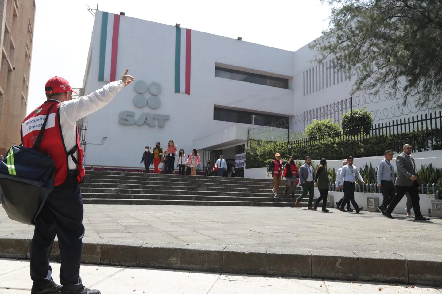 Monto histórico: El SAT se embolsa 18 mil mdp en multas
