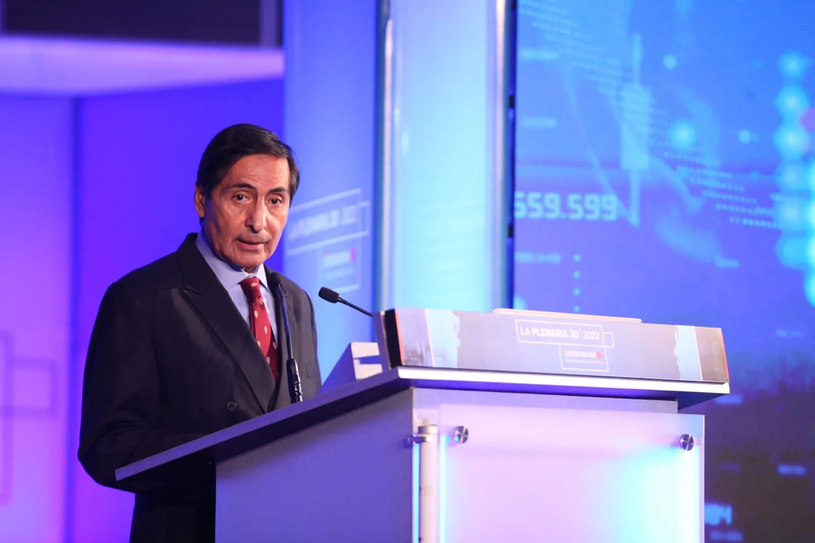 El titular del SAT dijo que seguirán revisando la situación fiscal de plataformas como SHEIN.
